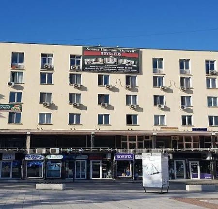 بيت شباب Хотел Дунав Свищов المظهر الخارجي الصورة